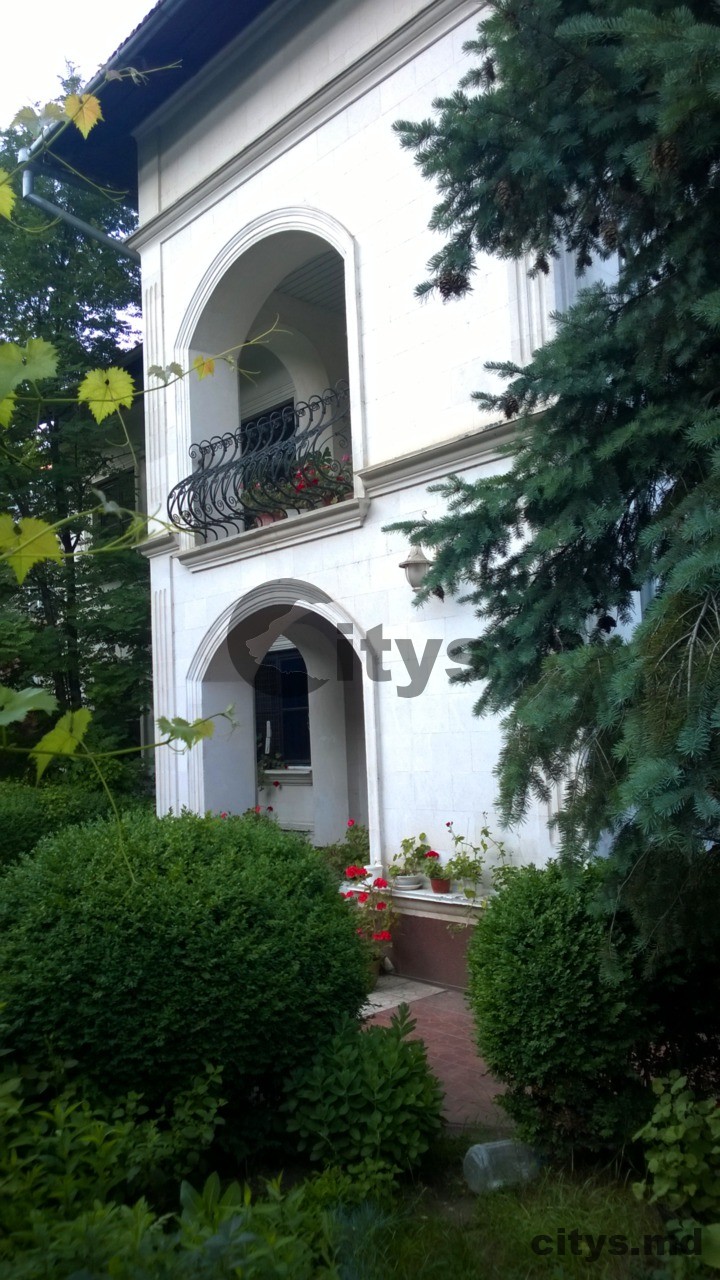 Дом с 3 уровнями, 400м², Chișinău, Buiucani, В. Белинский photo 1