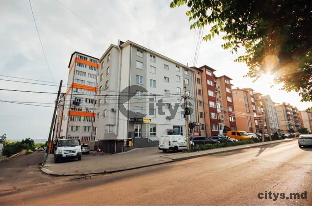 Apartament cu 2 camere, 76m², Chișinău, Durlești, str. Cartusa photo 0