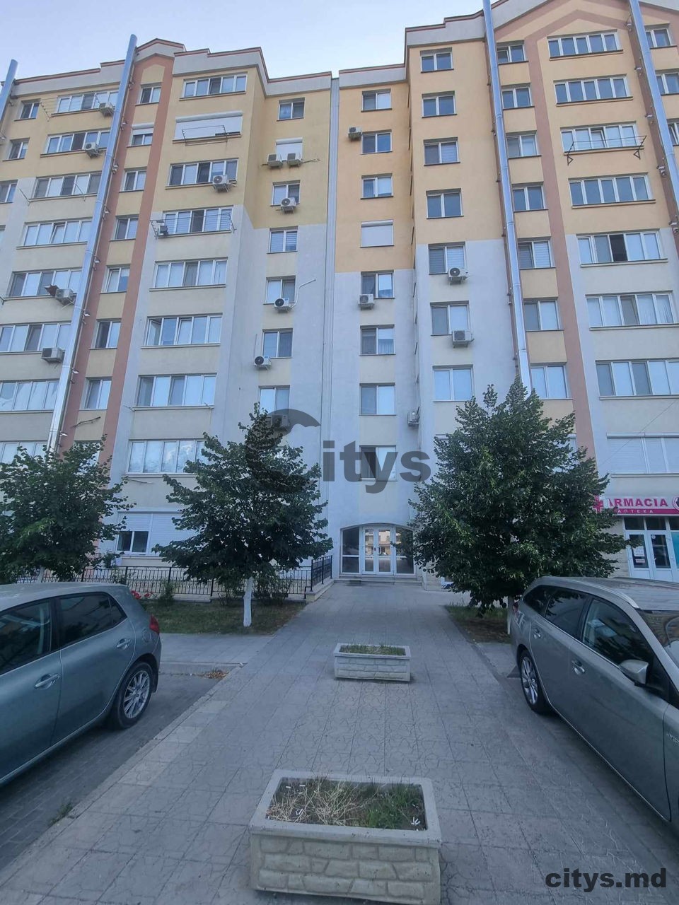 Apartament cu 2 camere, 70m², Chișinău, Telecentru, str. Pietrarilor photo 0