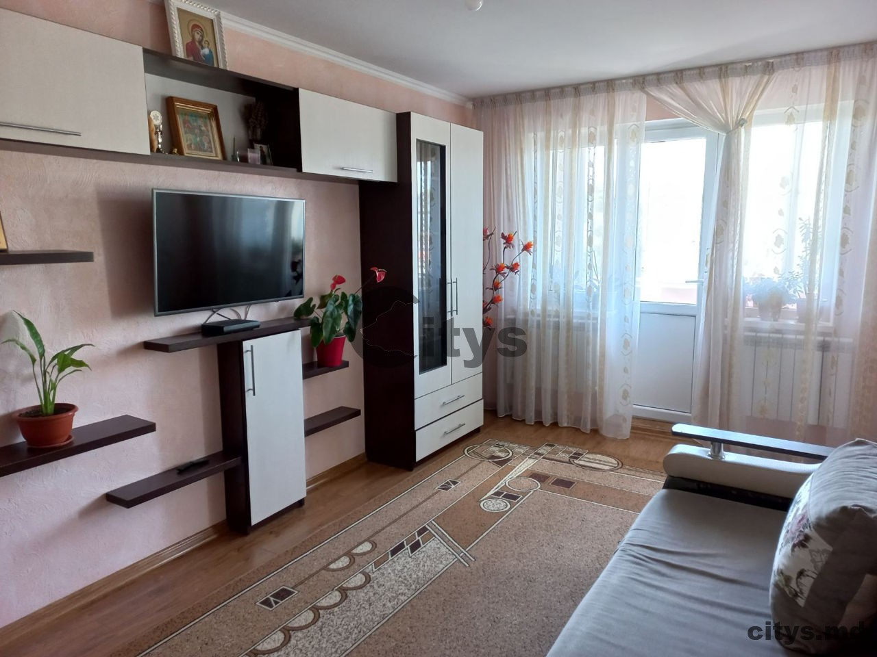 Apartament cu 3 camere, 60m², Chișinău, Botanica, str. Căușeni photo 0