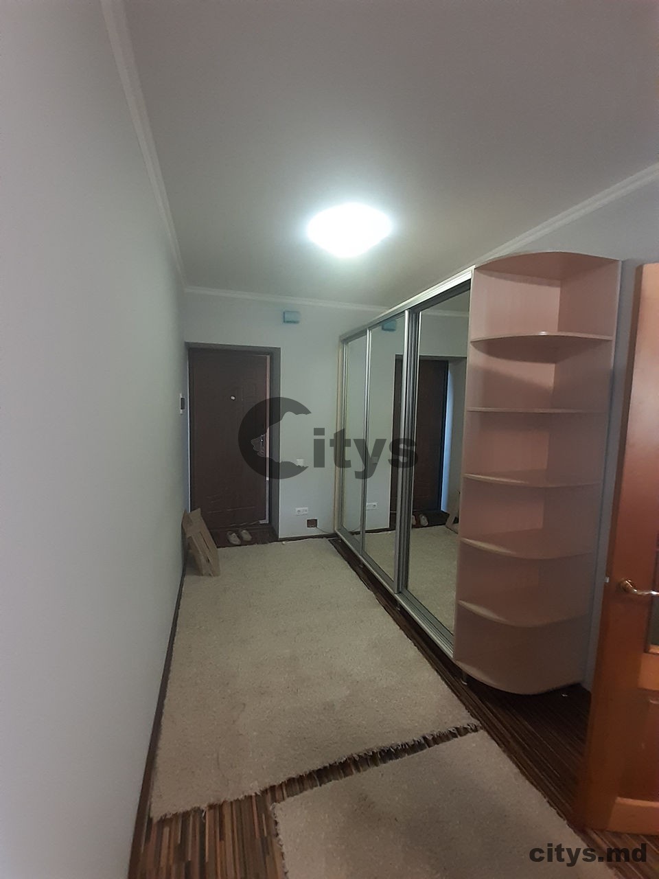 Apartament cu 2 camere, 63m², Chișinău, Buiucani, str-la Renașterii photo 1