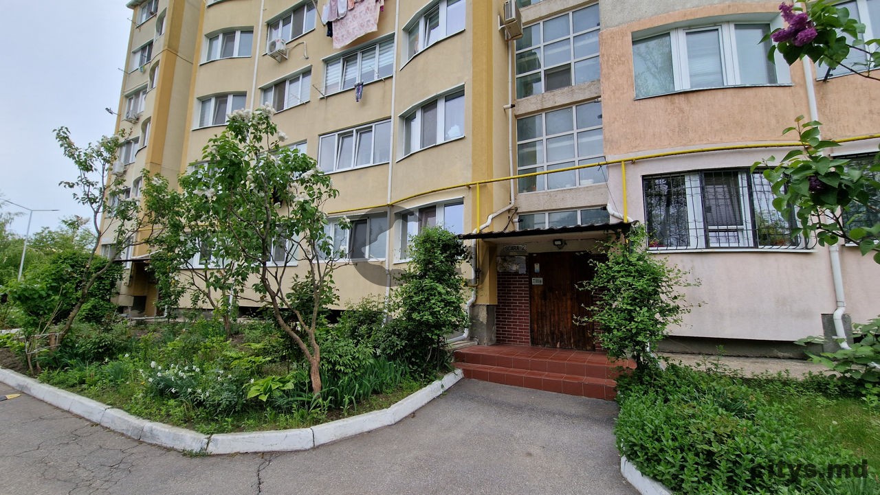 2-х комнатная квартира, 57м², Chișinău, Telecentru, str. Constantin Vârnav photo 0