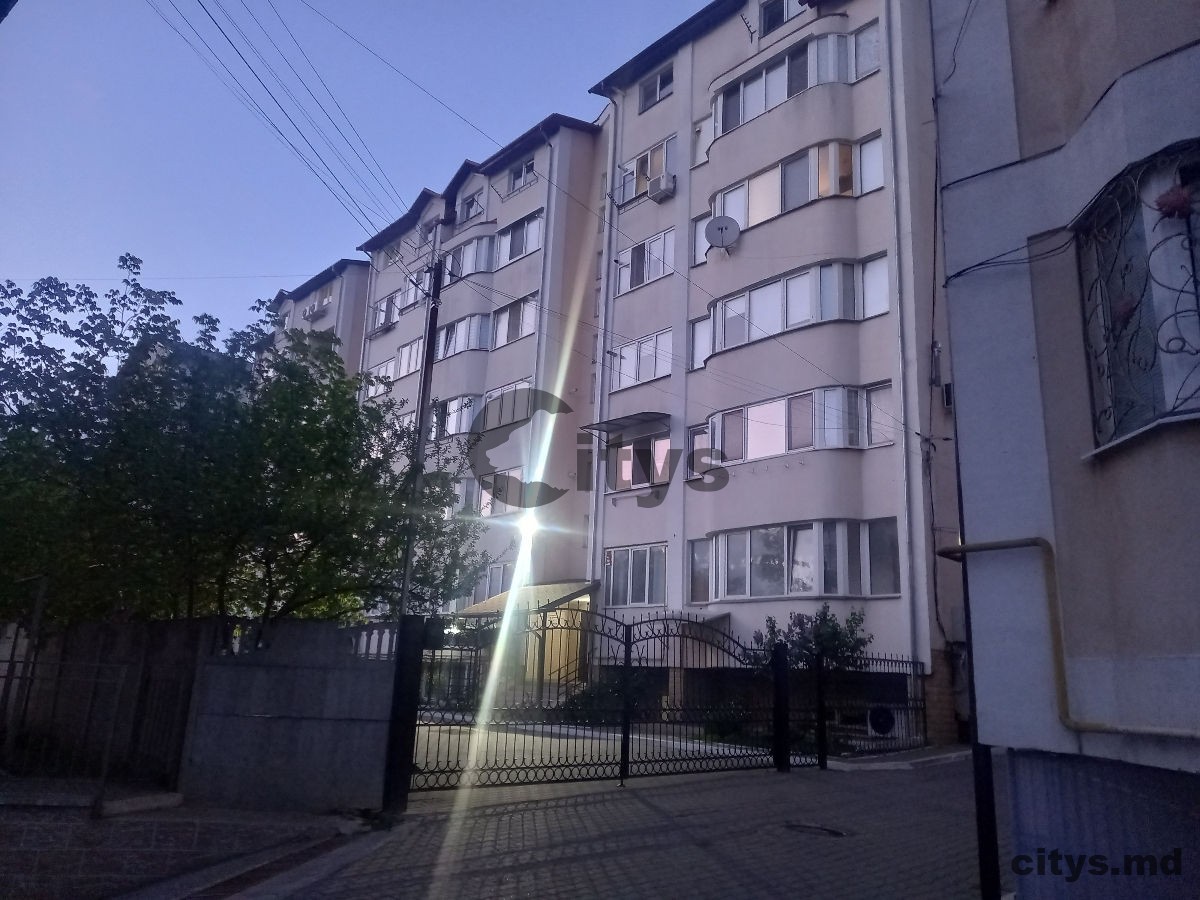 Apartament cu 2 camere, 64m², Ialoveni, Centru, str. Alexandru cel Bun photo 9