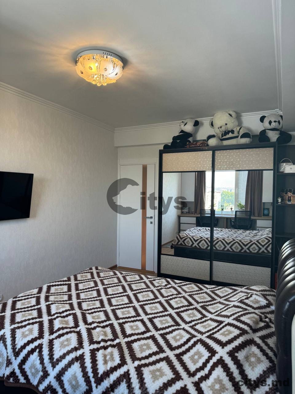 Apartament cu 2 camere, 75m², Calia Orheiului photo 3