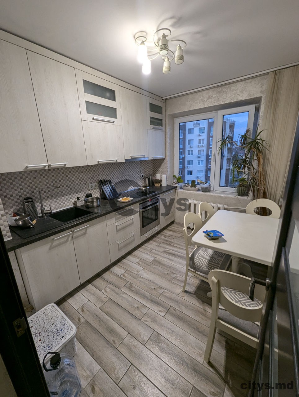 Apartament cu 2 camere, 60m², Chișinău, Botanica, str. Independenței photo 2