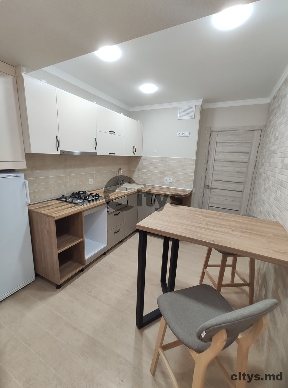 Chirie-Apartament cu 1 cameră, 38m², Chișinău, Centru, str. Nicolae Testemițanu photo 0