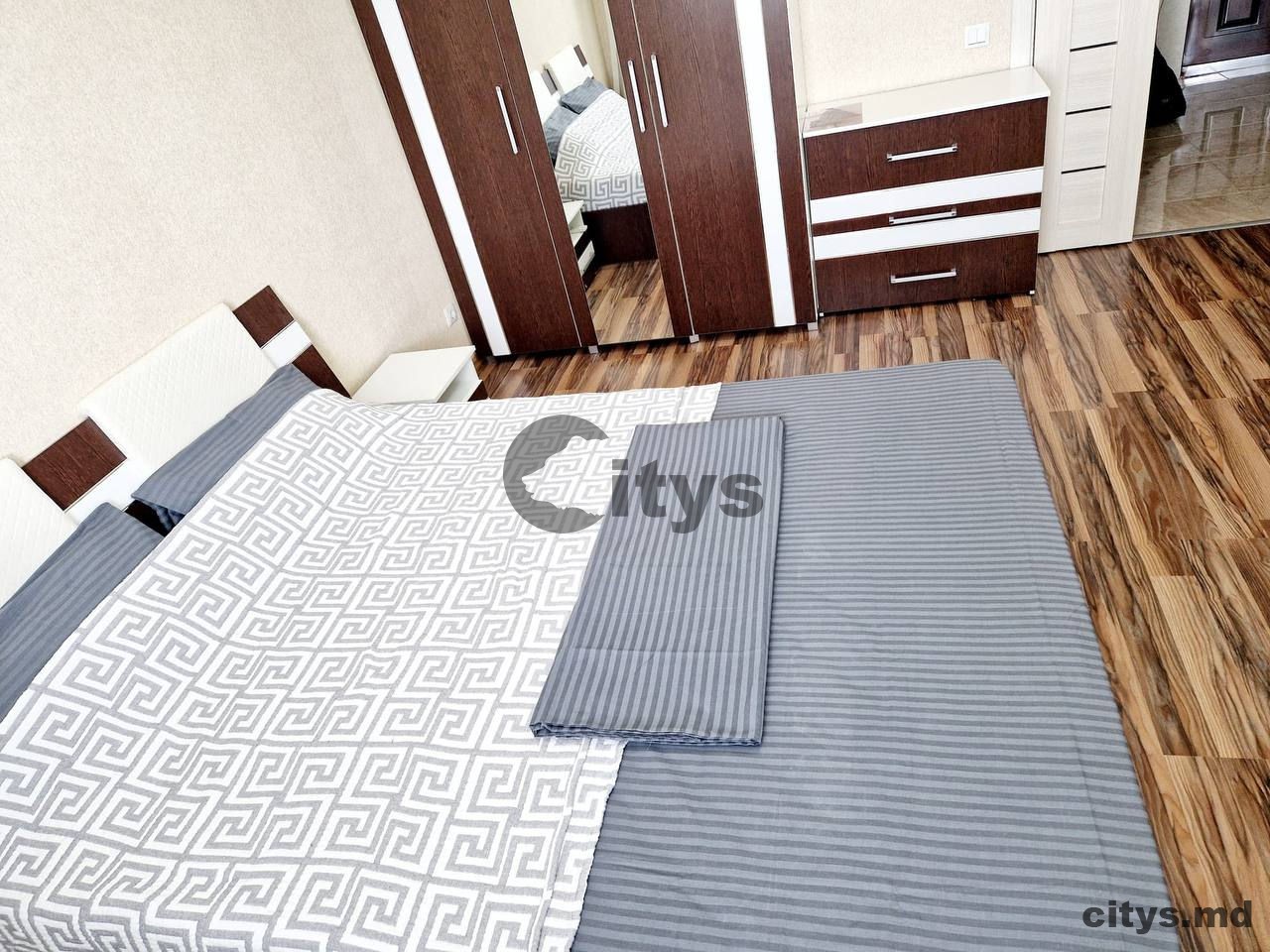 Chirie-Apartament cu 2 camere, 50m², Chișinău, Centru, str. Constantin Vârnav photo 0