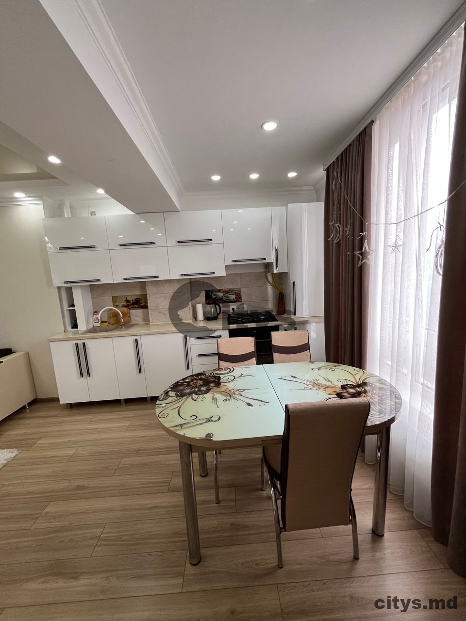 Chirie-Apartament cu 2 camere, 60m², Chișinău, Buiucani, str. Tudor Vladimirescu photo 1