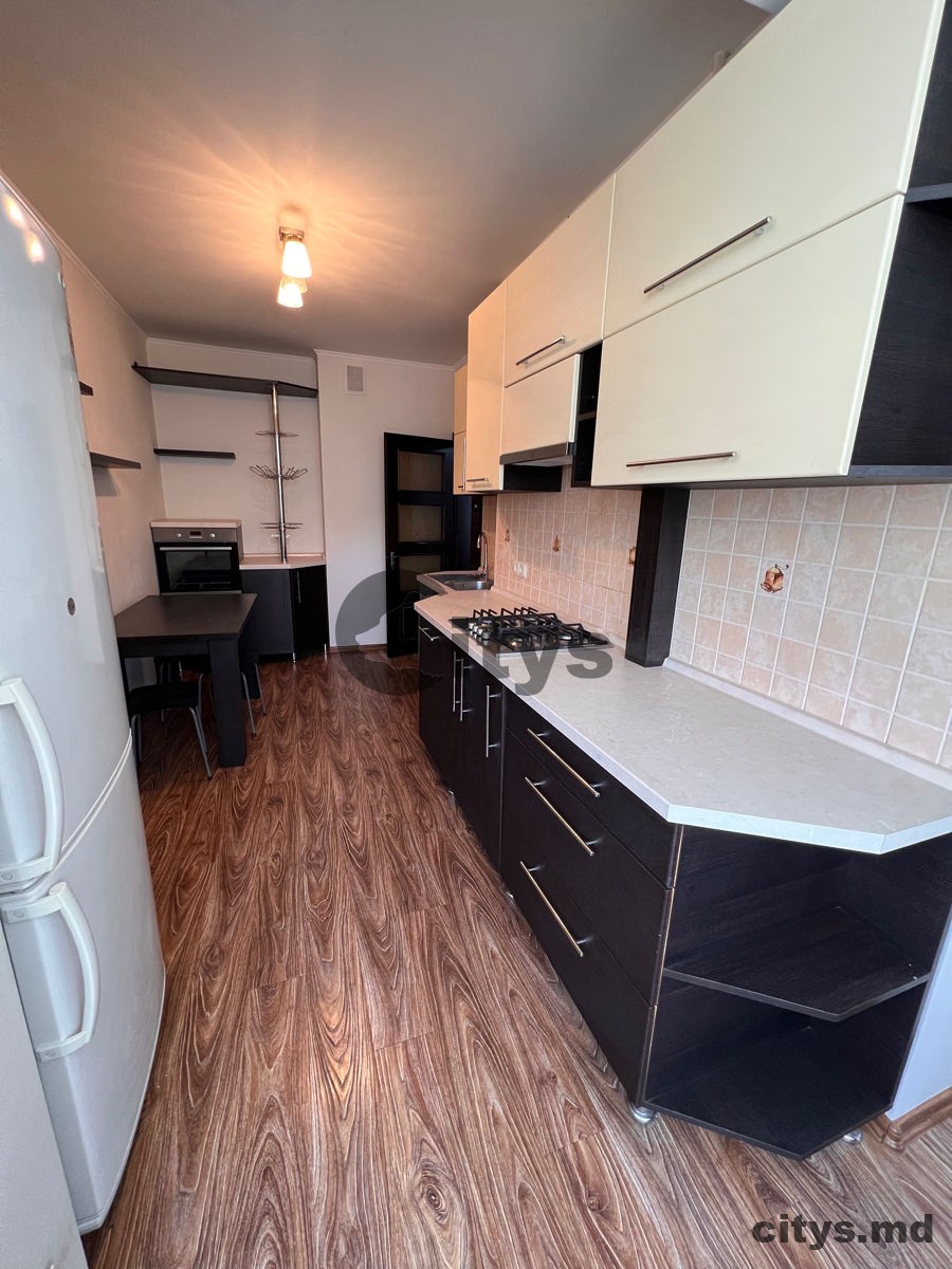 Chirie-Apartament cu 3 camere, 100m², Chișinău, Centru, str. Lev Tolstoi photo 0