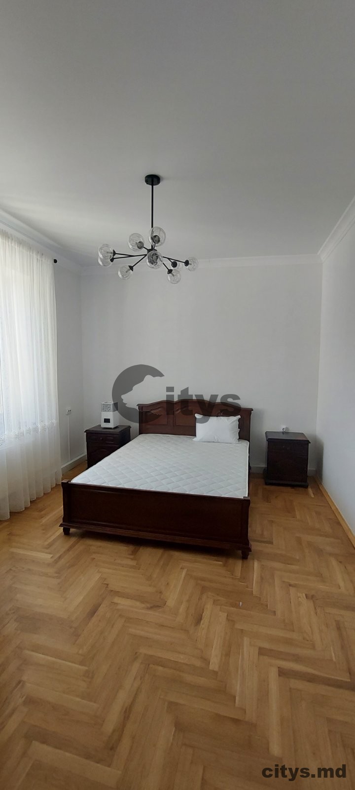 Casă cu 3 nivele, 365m², Floresti photo 9