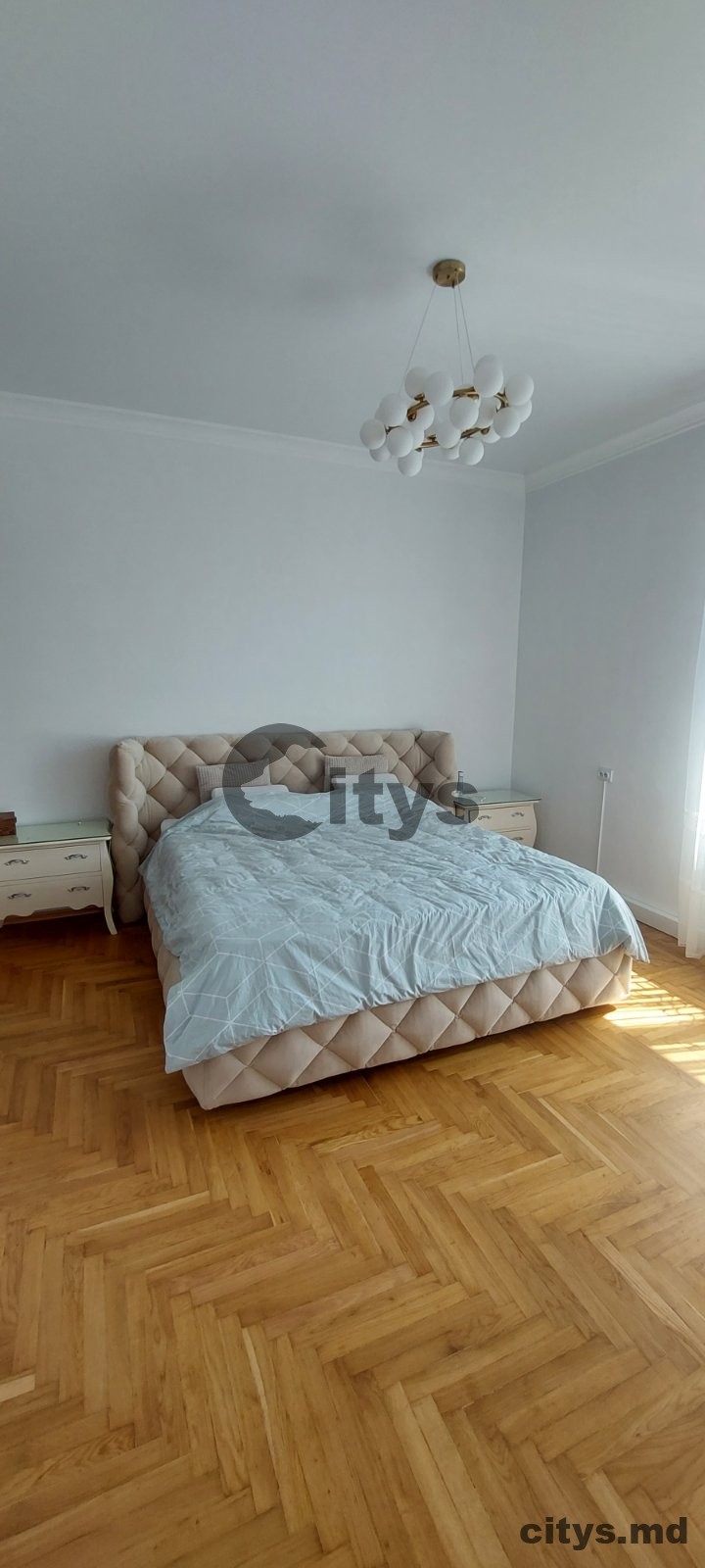 Casă cu 3 nivele, 365m², Floresti photo 7