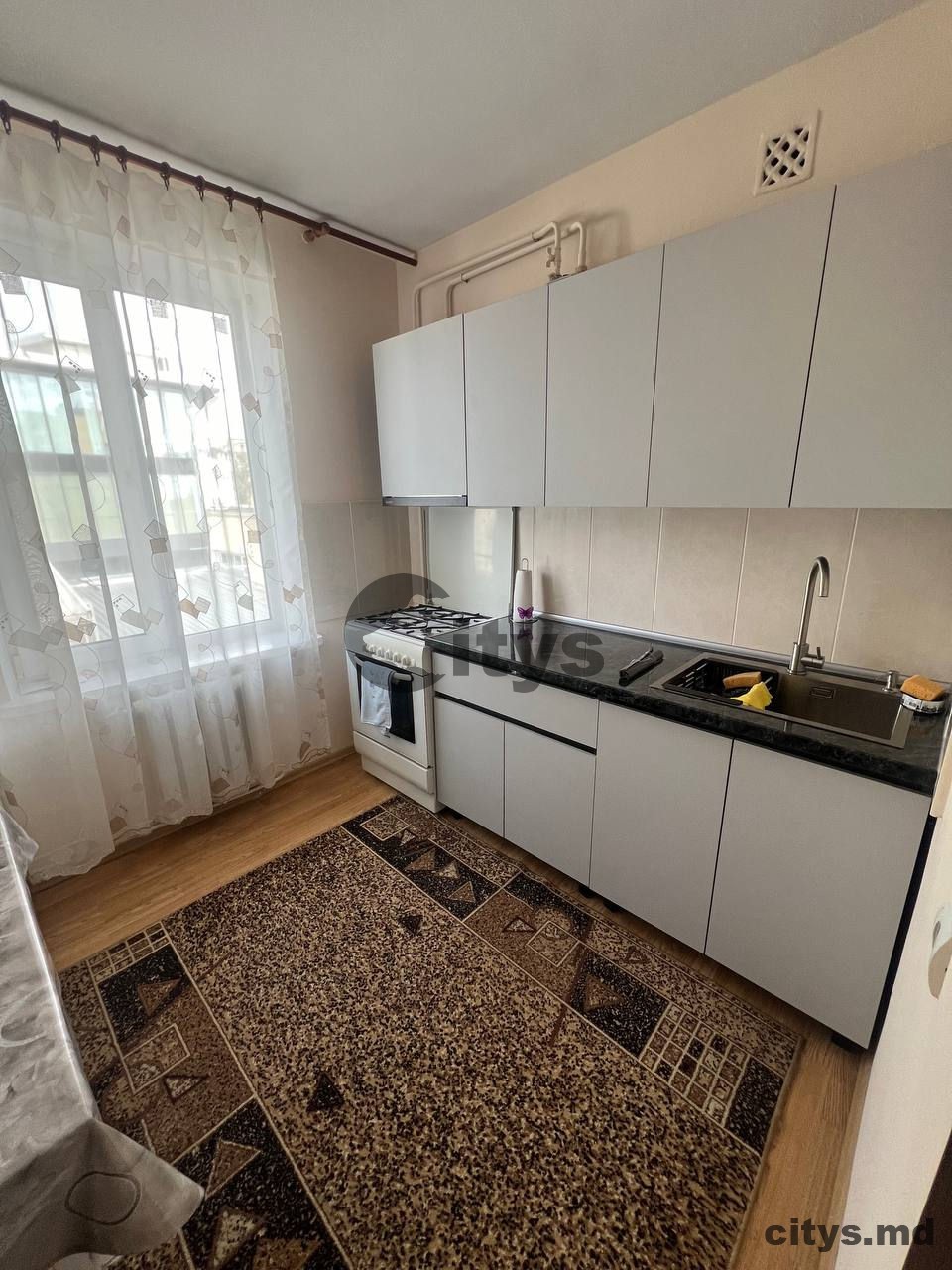 Chirie-2-х комнатная квартира, 55м², Chișinău, Râșcani, str. Kiev 5690 photo 0