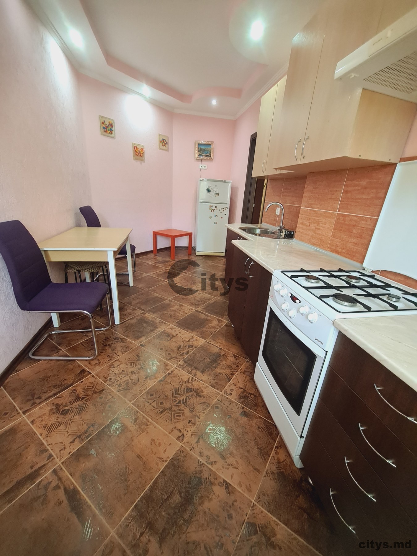 Apartament cu 1 cameră, 40m², Mircea cel Bătrân photo 2