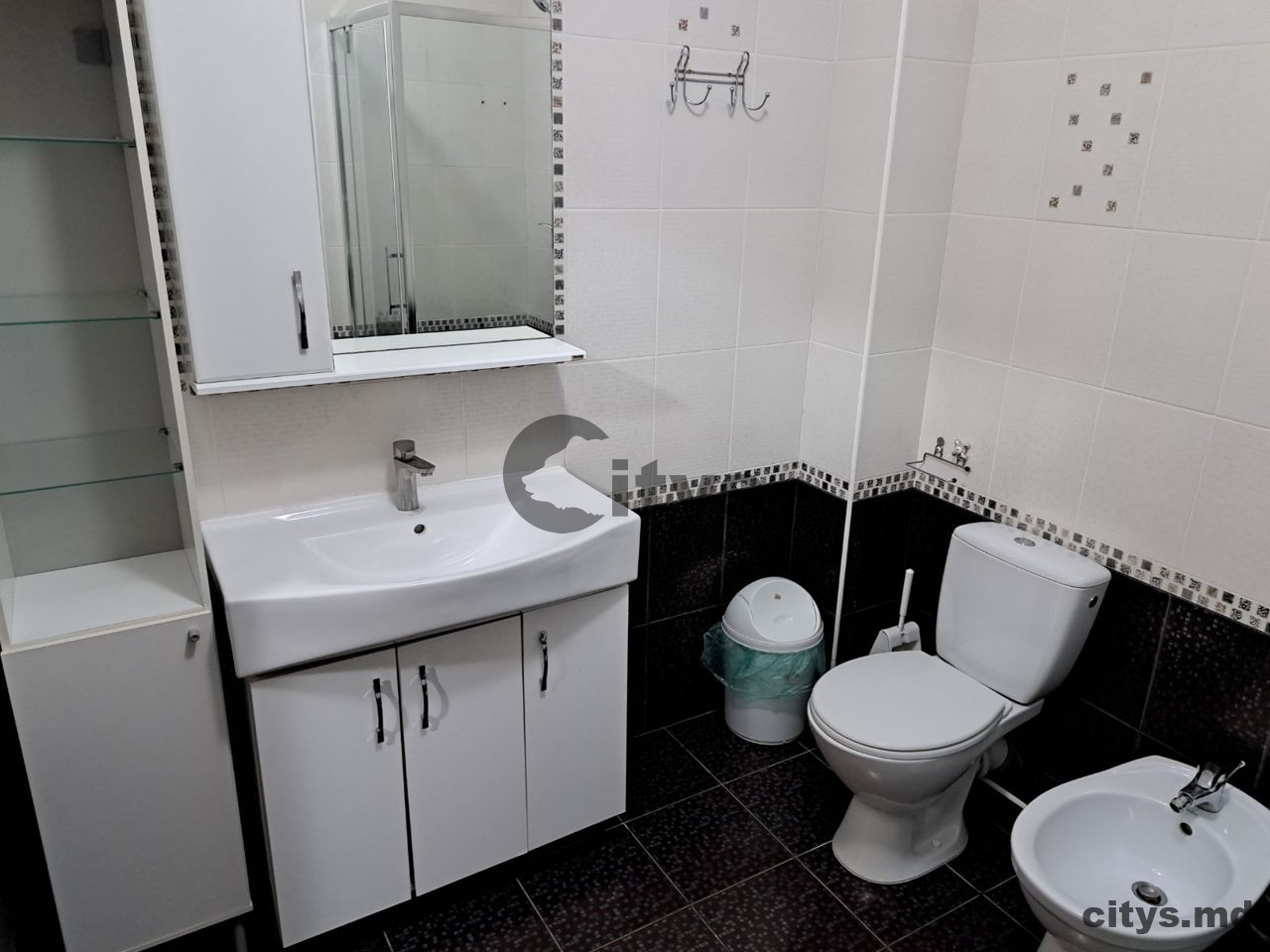 Chirie-Apartament cu 1 cameră, 55m², Chișinău, Centru, str. Valea Trandafirilor photo 3