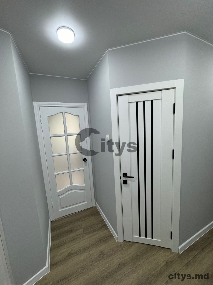 2-х комнатная квартира, 50м², Chișinău, Buiucani, str. Vasile Coroban photo 9