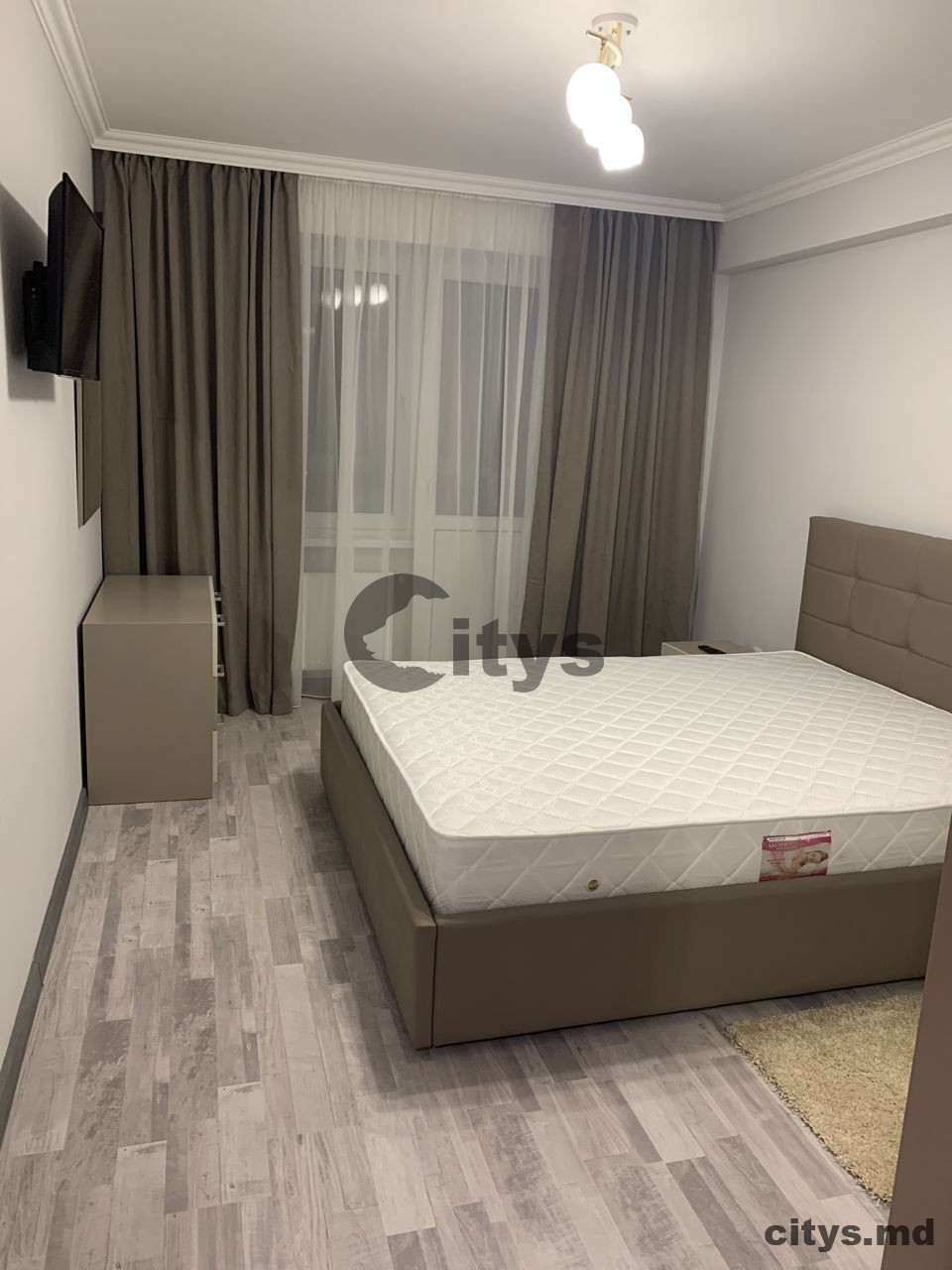 Apartament cu 2 camere, 75m², Chișinău, Centru, str. Nicolae Testemițanu photo 0