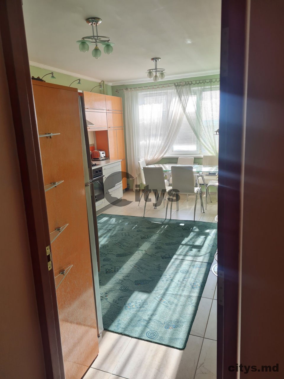 Chirie-Apartament cu 2 camere, 75m², Chișinău, Poșta Veche, str. Socoleni photo 2