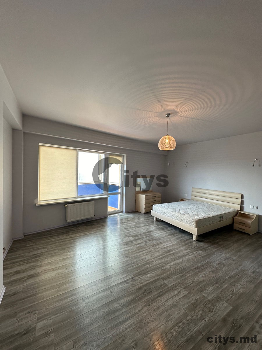 Apartament cu 2 camere, 82m², Chișinău, Ciocana, bd. Mircea cel Bătrân photo 1