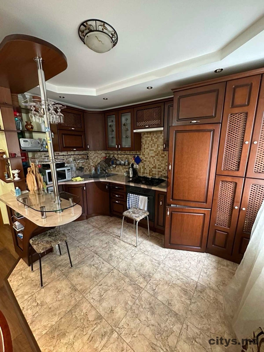 3-х комнатная квартира, 70м², Chișinău, Buiucani, str. Sucevița photo 4