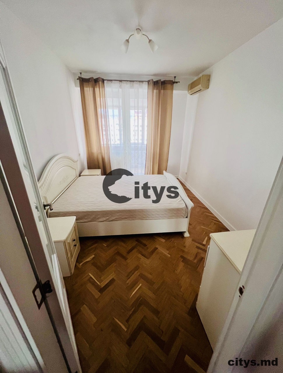 Chirie-3-х комнатная квартира, 73м², Chișinău, Centru, bd. Ştefan cel Mare şi Sfânt photo 3