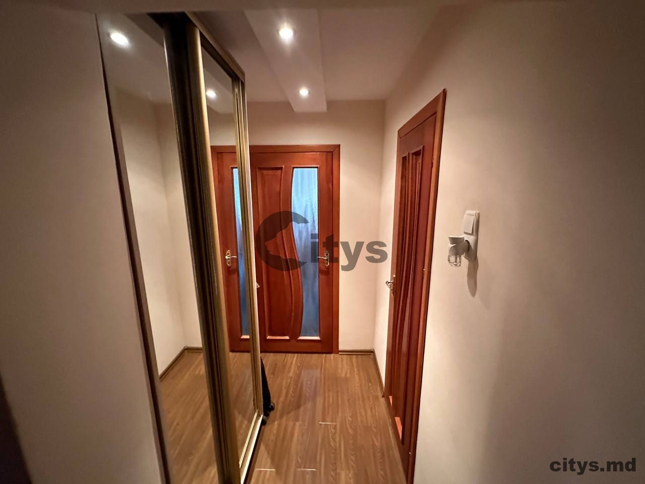 Apartament cu 2 camere, 57m², Chișinău, Ciocana, str. Alecu Russo photo 2