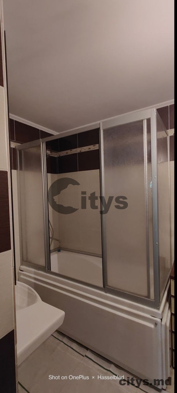 Apartament cu 2 camere, 80m², Chișinău, Ciocana, str. Ion Dumeniuc photo 4