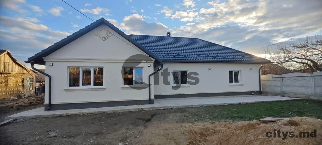 Дом 150м², Sîngera, Centru, str. Cocostîrcilor photo 0