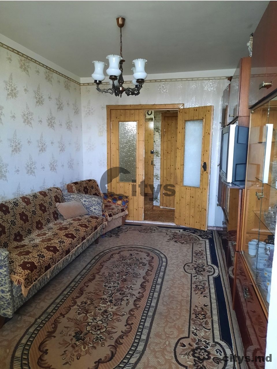 Apartament cu 2 camere, 42m², Chișinău, Buiucani, str. Ion Creangă photo 0