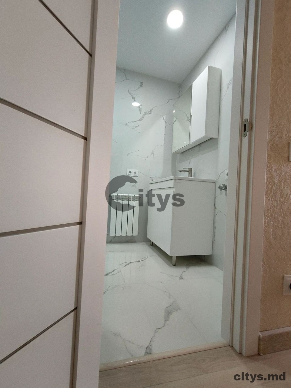 Apartament cu 2 camere, 59m², Chișinău, Buiucani, bd. Alba-Iulia photo 1