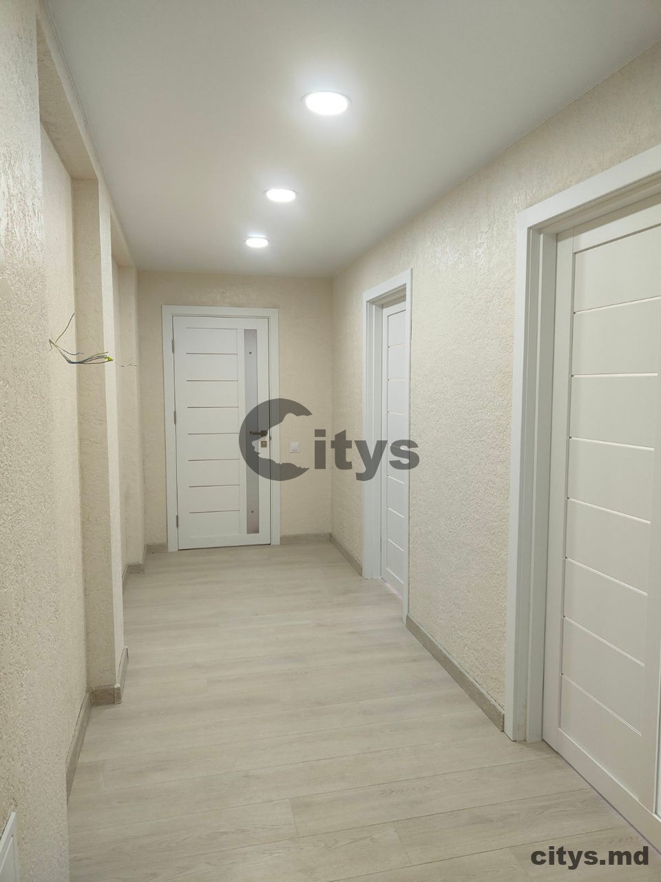 Apartament cu 2 camere, 59m², Chișinău, Buiucani, bd. Alba-Iulia photo 2