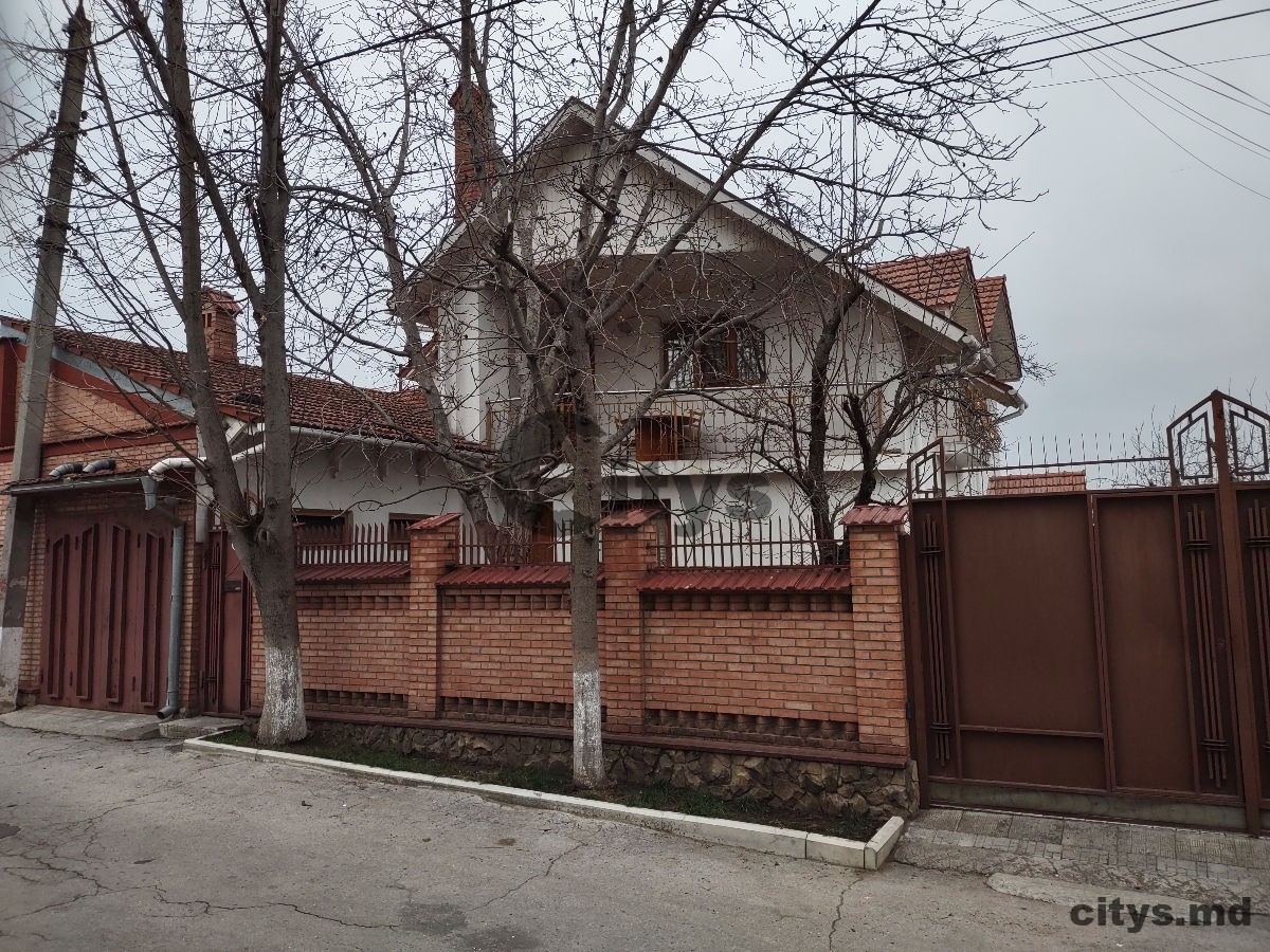 344м², Chișinău, Buiucani, str. Călărași photo 0