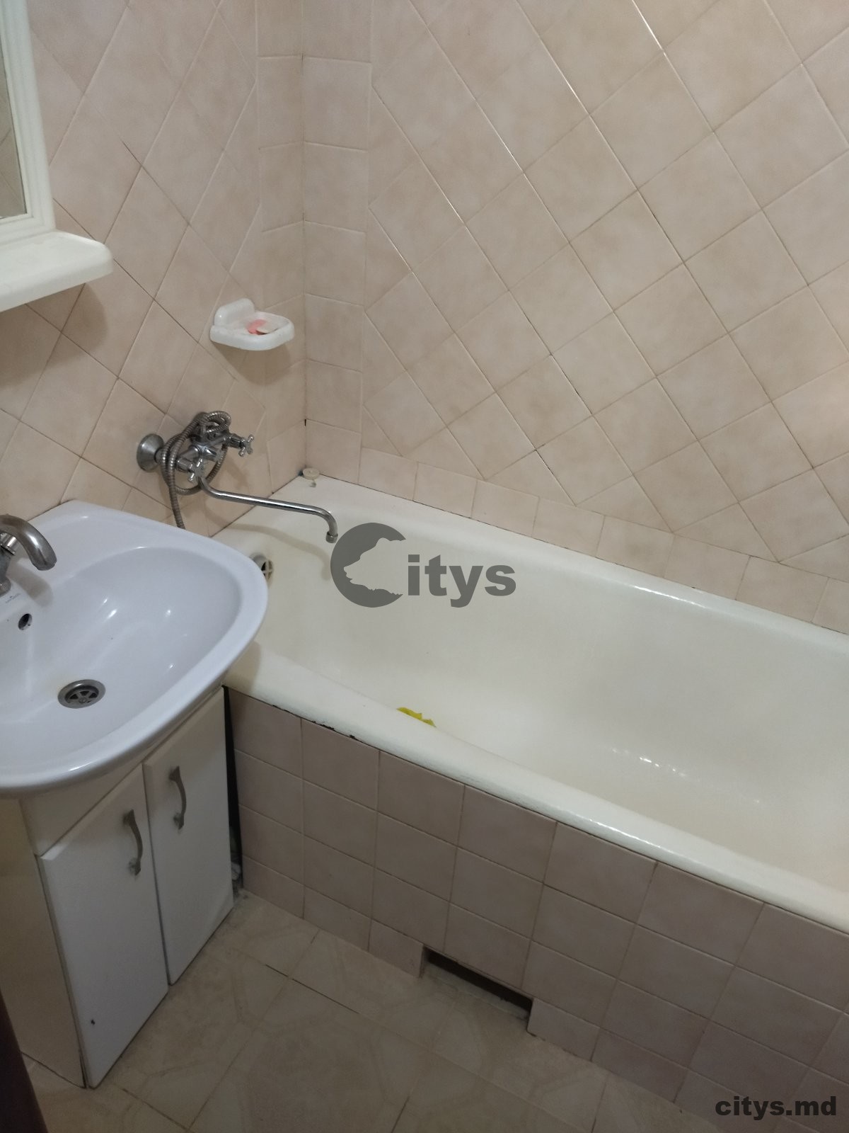 Chirie-Apartament cu 3 camere, 80m², Ливиу Деляну photo 1