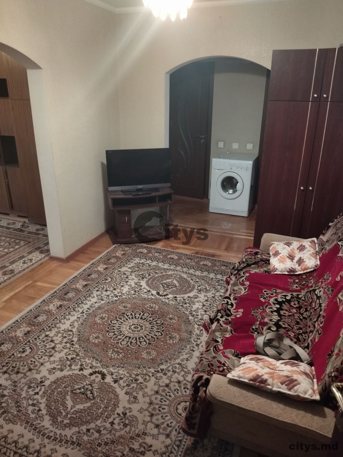 Chirie-Apartament cu 3 camere, 80m², Ливиу Деляну photo 4