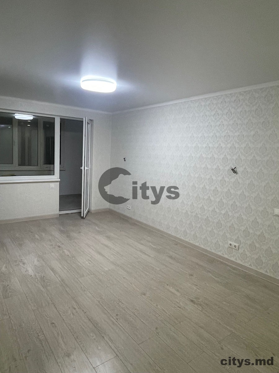 Apartament cu 3 camere, 60m², str. Hristo Botev photo 0