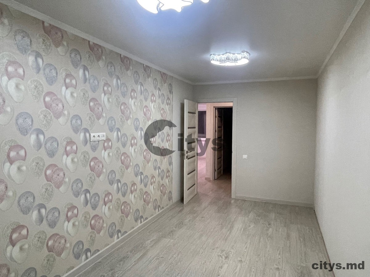 Apartament cu 3 camere, 60m², str. Hristo Botev photo 2