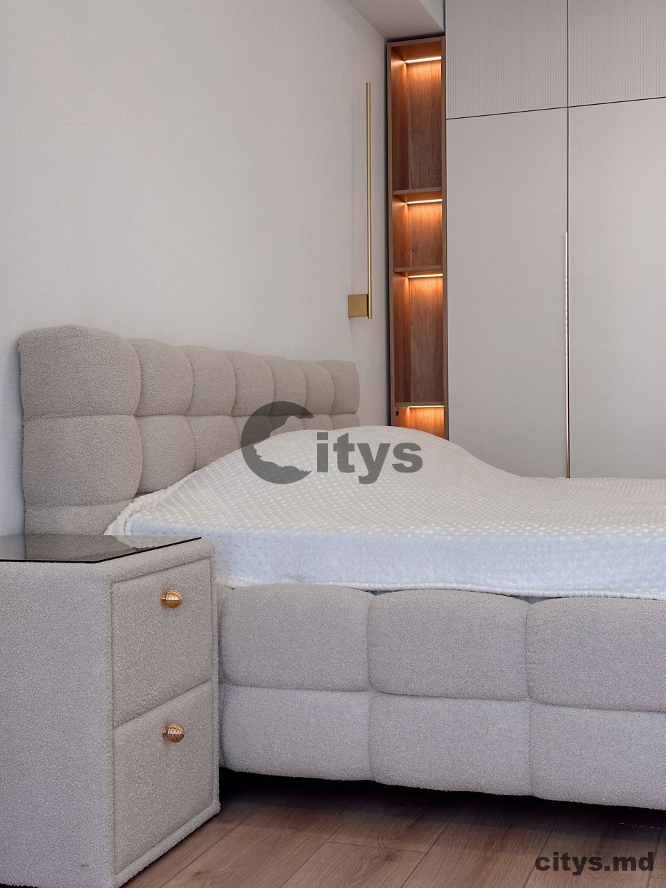 Apartament cu 3 camere, 72m², бул. Мирча чел Бэтран photo 12