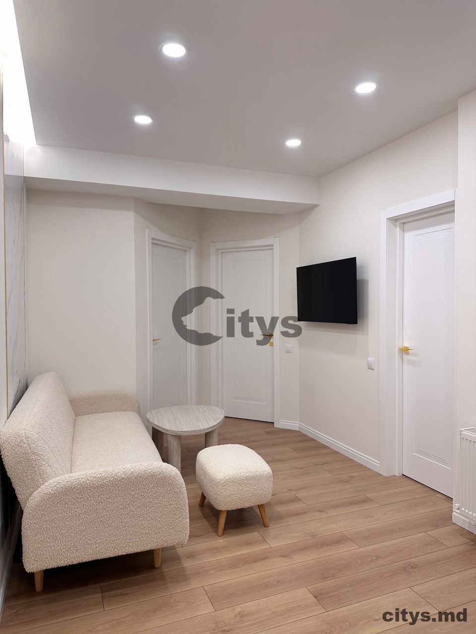 Apartament cu 3 camere, 72m², бул. Мирча чел Бэтран photo 4