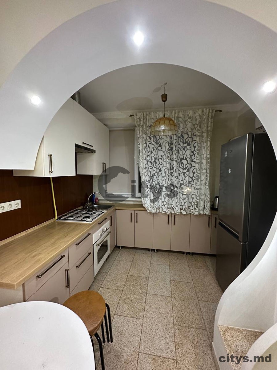 Apartament cu 2 camere, 58m², bd. Mircea cel Bătrân photo 3