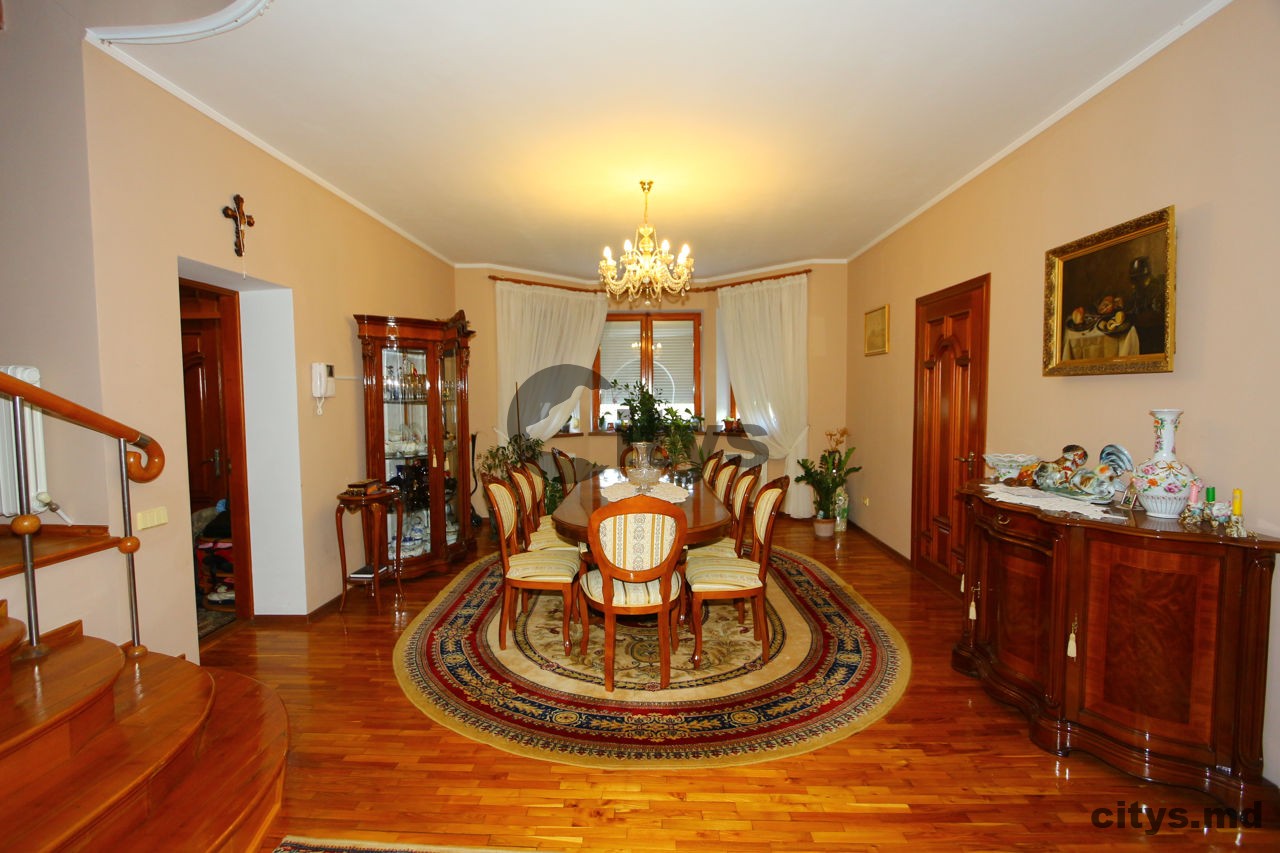 Дом с 2 уровнями, 180м² Codru Sf.Petru photo 0