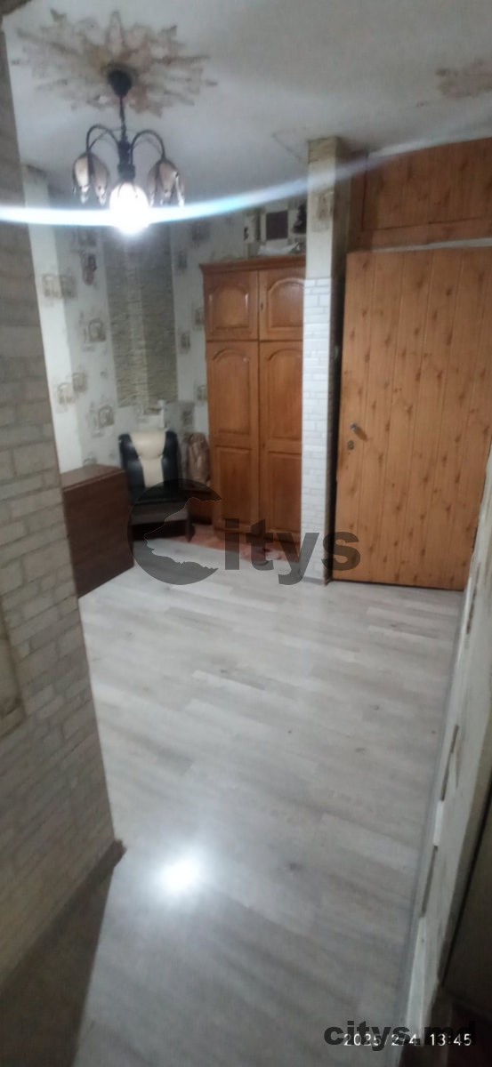 Apartament cu 3 camere, 75m², Chișinău, Botanica, bd. Cuza Vodă photo 3