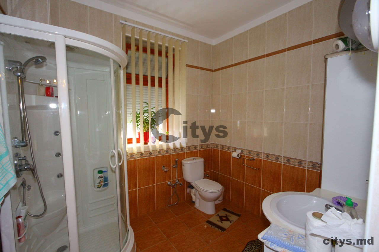 Дом с 2 уровнями, 180м² Codru Sf.Petru photo 3