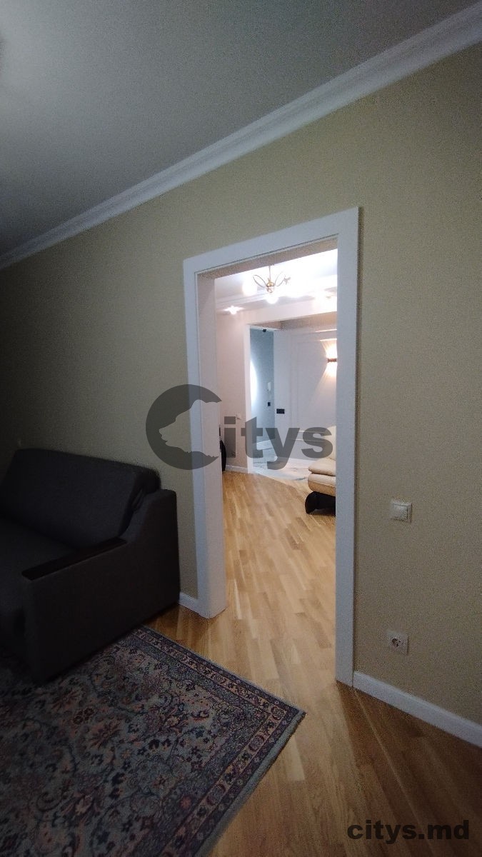 Apartament cu 2 camere, 47m², Trandafirilor photo 8