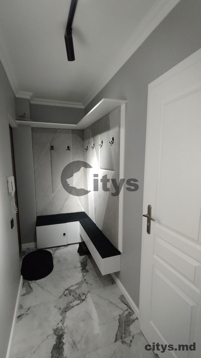 Apartament cu 2 camere, 47m², Trandafirilor photo 2