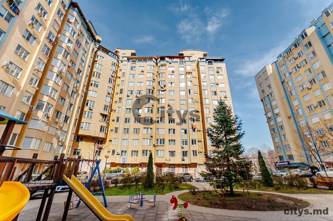 Apartament cu 2 camere, 60m², Cuza-Voda photo 0