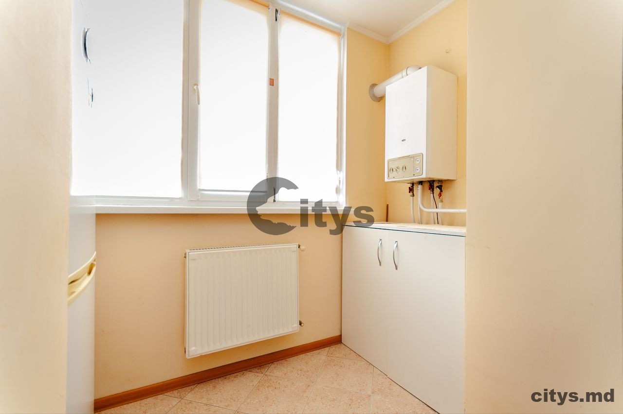 Apartament cu 2 camere, 60m², Cuza-Voda photo 3
