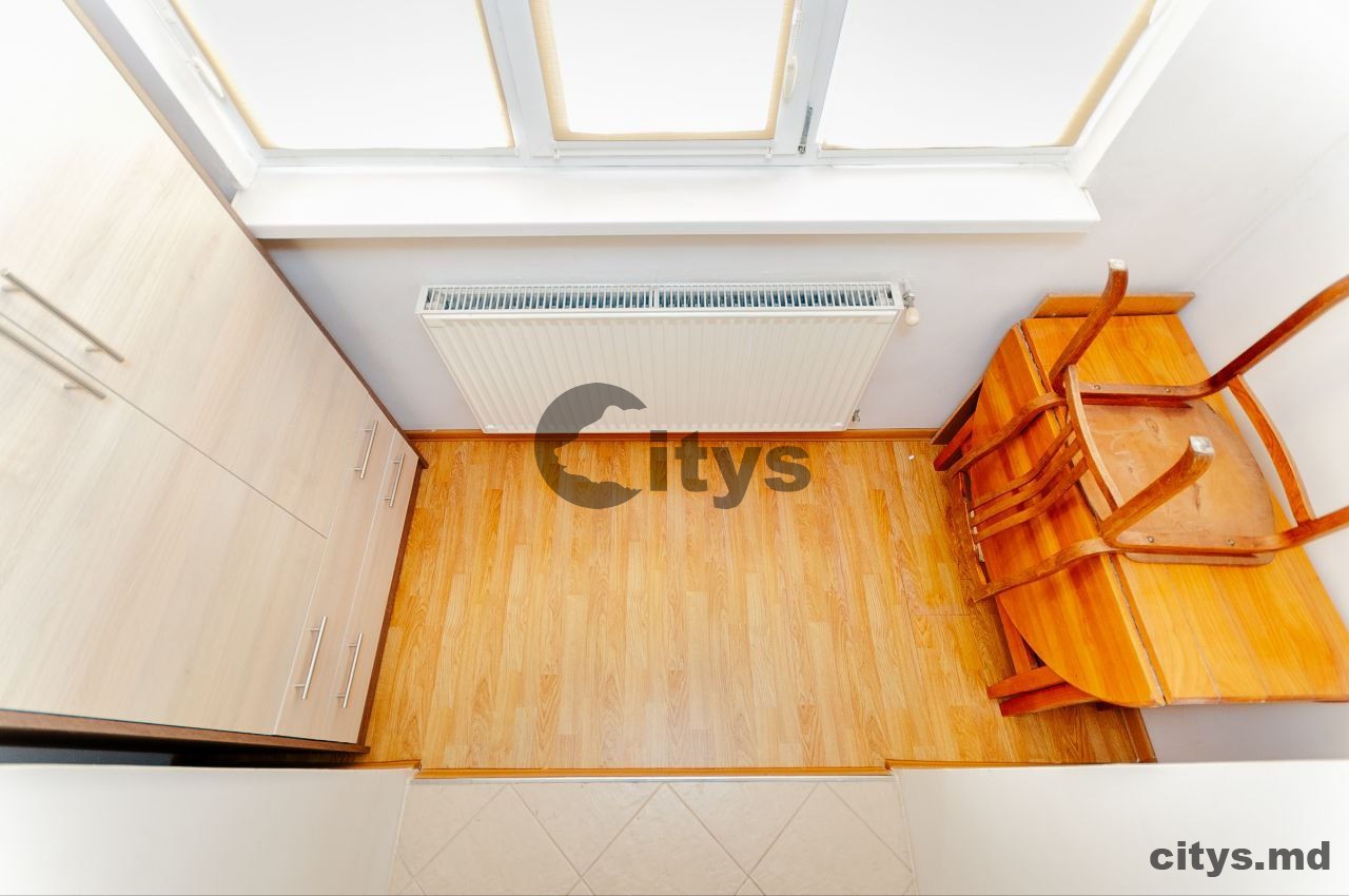 Apartament cu 2 camere, 60m², Cuza-Voda photo 6