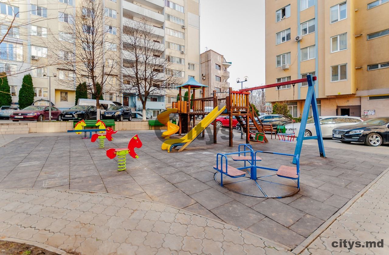 Apartament cu 2 camere, 60m², Cuza-Voda photo 1
