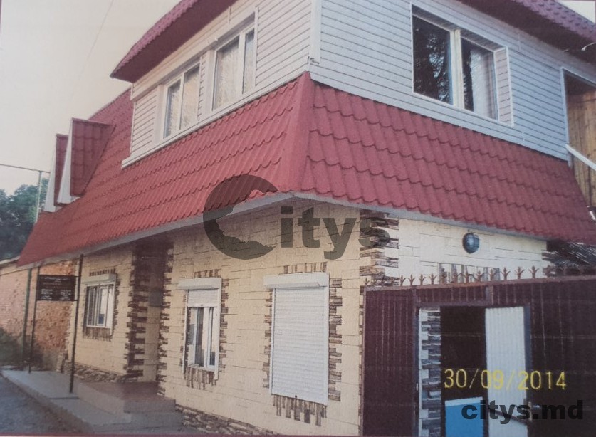 Se vinde imobil comercial in centrul orasului Drochia photo 0