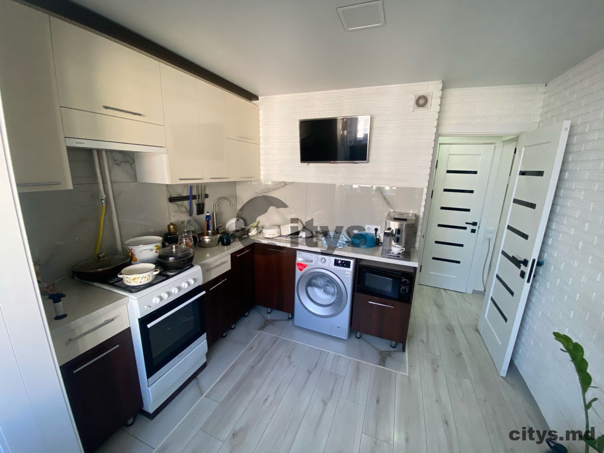 Apartament cu 2 camere, 50m², Cuza Vodă photo 4