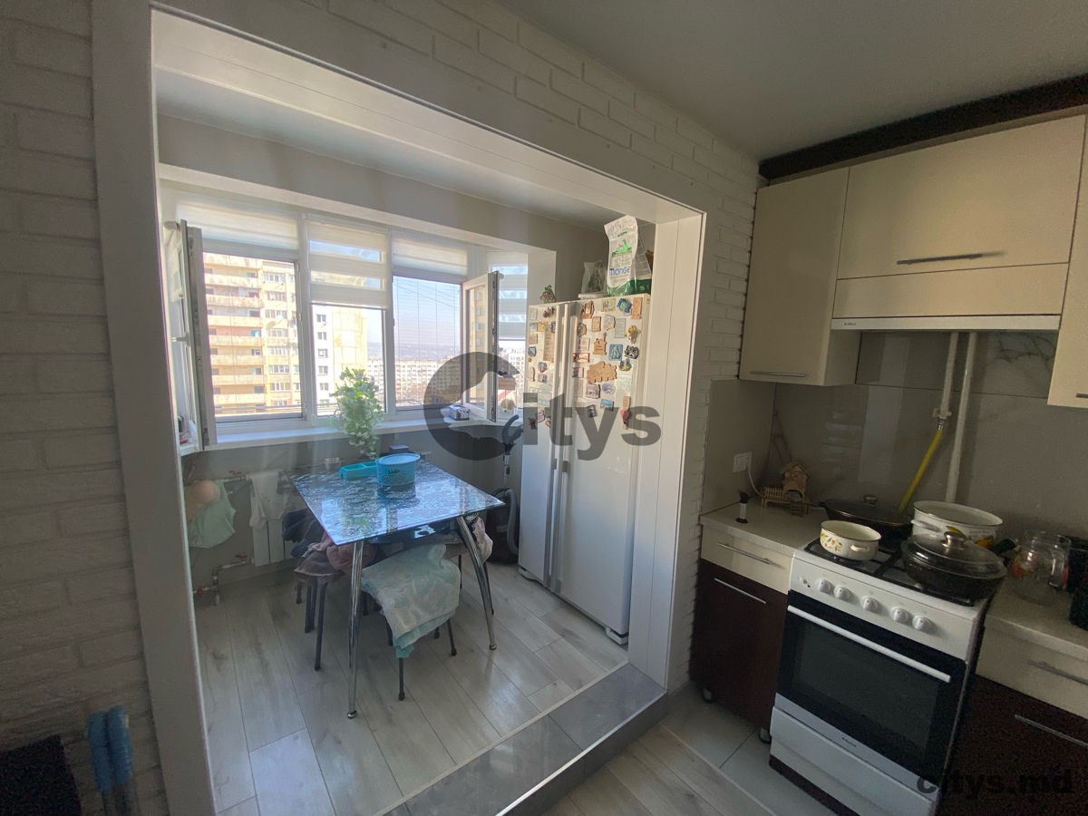 Apartament cu 2 camere, 50m², Cuza Vodă photo 0